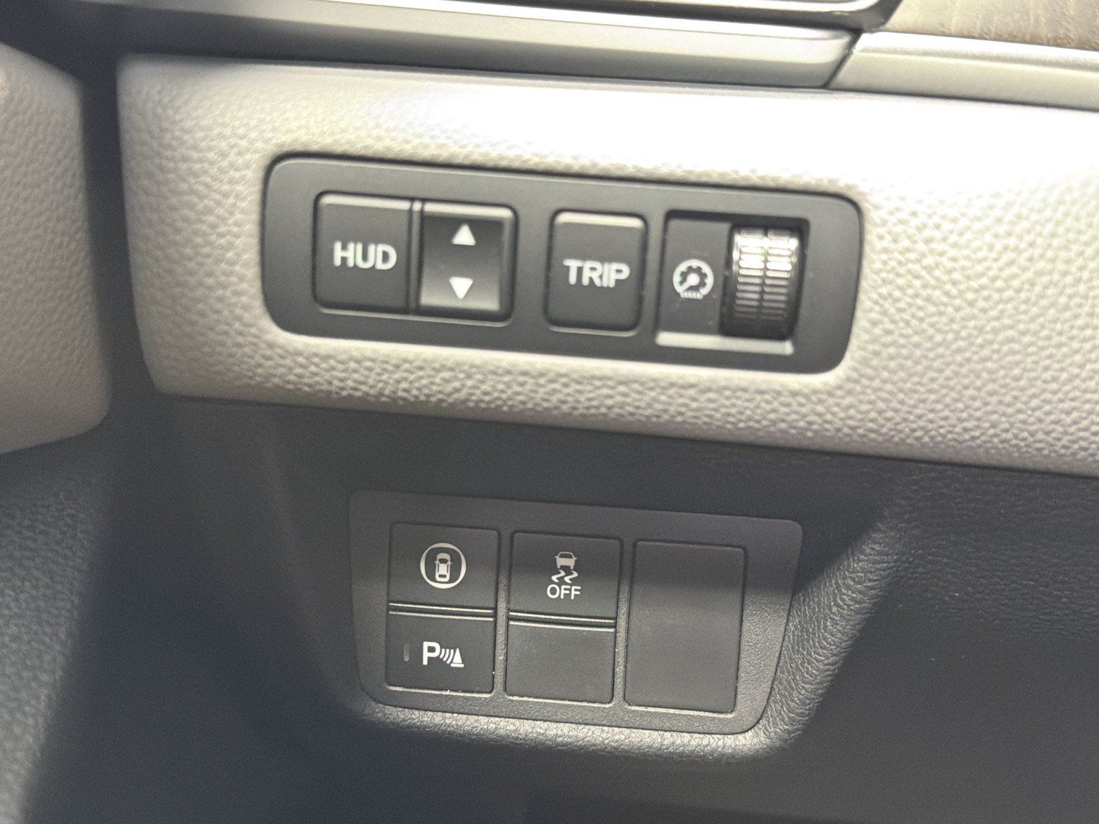 Used 2018 Honda Accord Touring image 25