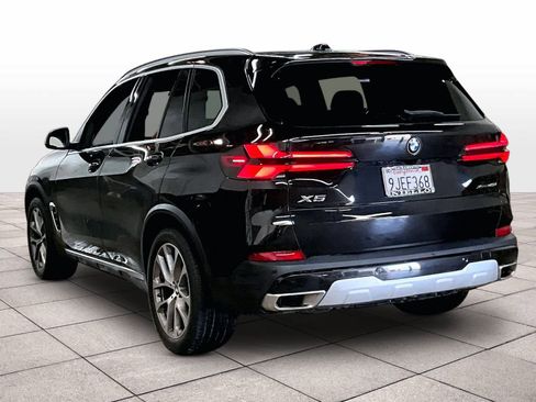 Used 2024 BMW X5 xDrive40i w/ Premium Package image 14