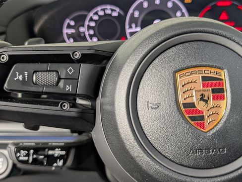 New 2026 Porsche Panamera image 38