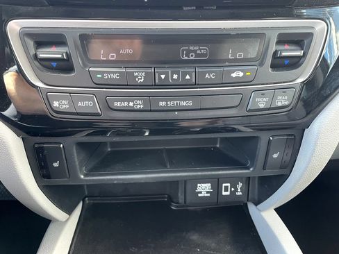 Used 2020 Honda Ridgeline RTL-E image 19