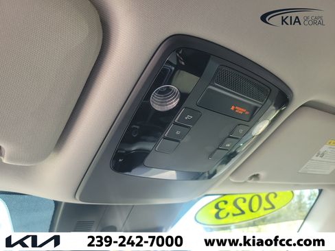 Certified 2023 Kia Carnival LX FWD image 33