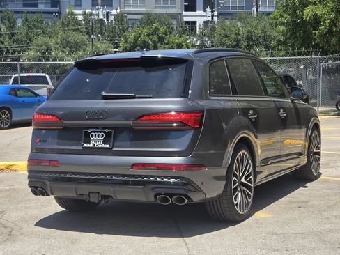 New 2026 Audi SQ7 Premium Plus AWD/4WD image 8
