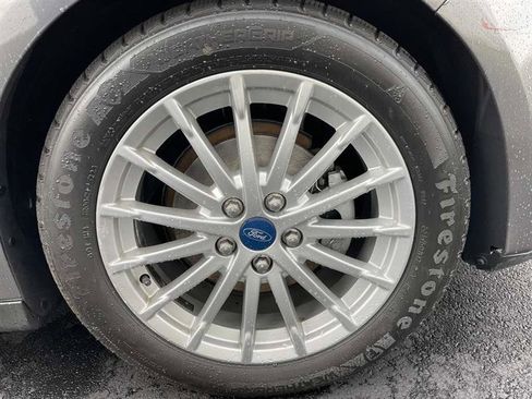 Used 2013 Ford C-MAX SEL image 46