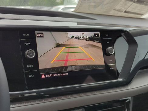 New 2024 Volkswagen Taos SEL image 20