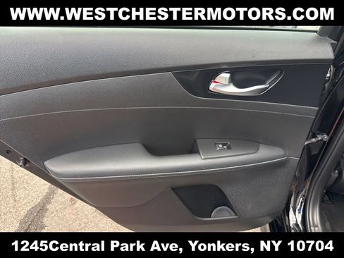Used 2023 Kia Forte GT-Line w/ GT-Line Premium Package FWD image 28