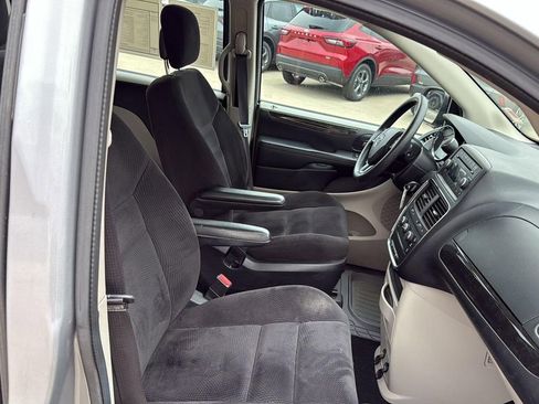 Used 2014 Dodge Grand Caravan American Value Package image 15