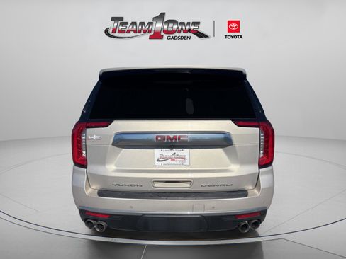 Used 2023 GMC Yukon XL Denali image 12