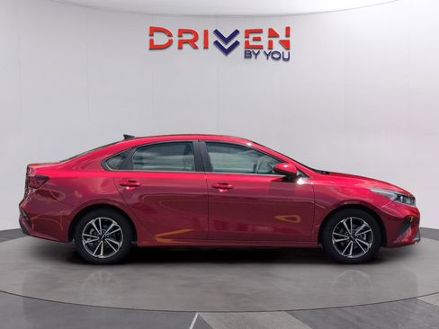 Used 2024 Kia Forte LXS FWD image 6