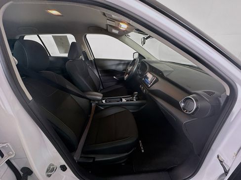 Used 2024 Nissan Kicks SV w/ Exterior Package image 30