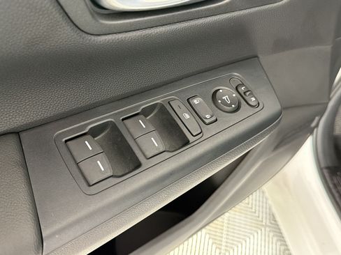 Used 2025 Honda CR-V Sport-L image 28