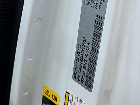 Used 2021 Jeep Wrangler Rubicon w/ Cold Weather Group image 12