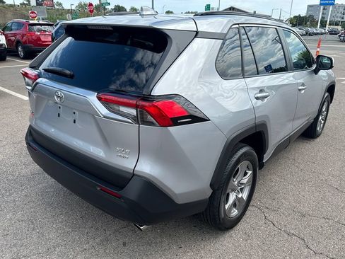 Used 2025 Toyota RAV4 XLE AWD/4WD image 8