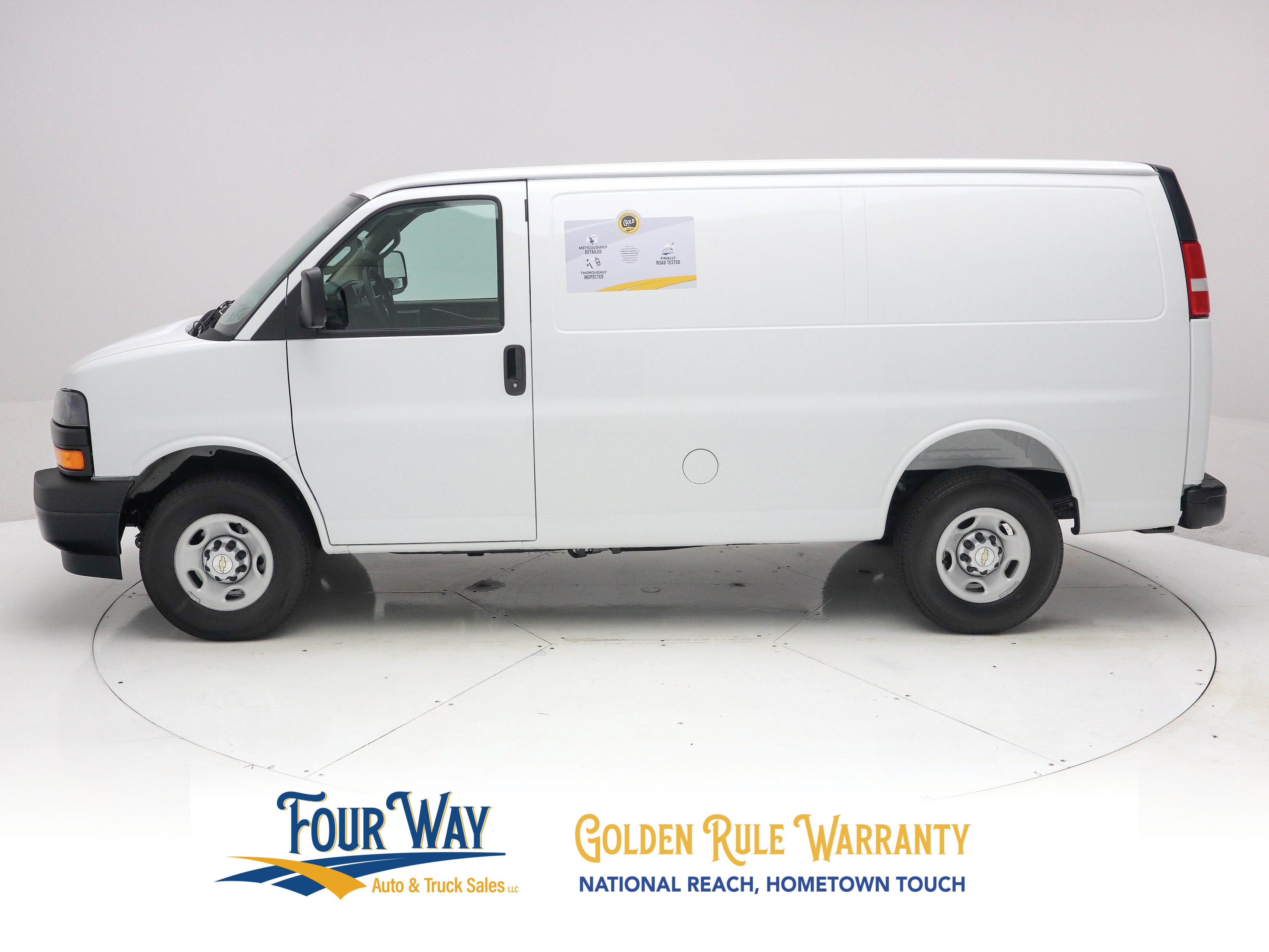 Used 2026 Chevrolet Express 3500 w/ Driver Convenience Package RWD image 7
