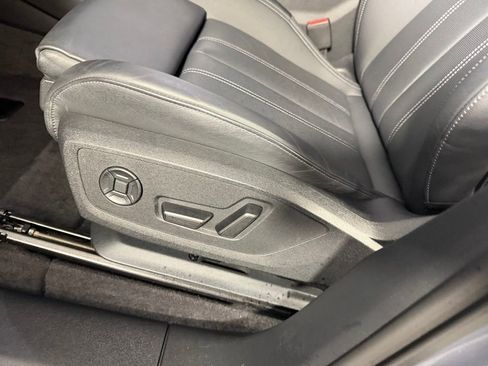 Used 2025 Audi Q6 e-tron Premium Plus w/ Premium Plus AWD/4WD image 26
