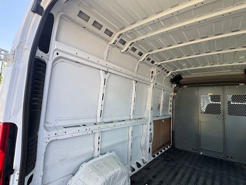 Used 2014 RAM ProMaster 3500 w/ Premium Appearance Group image 14