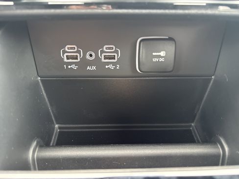 New 2025 Jeep Grand Cherokee L Limited w/ Black Appearance Package image 33