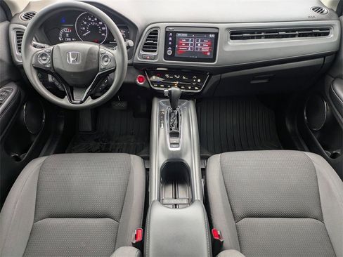 Used 2022 Honda HR-V EX image 2
