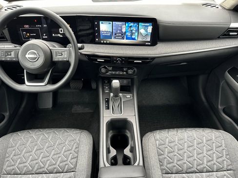 New 2026 Nissan Kicks SV image 13