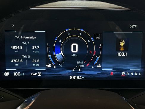 Used 2025 Chevrolet Equinox LT AWD/4WD image 35