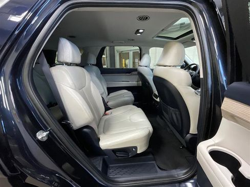 Used 2022 Hyundai Palisade SEL w/ Premium Package AWD/4WD image 32