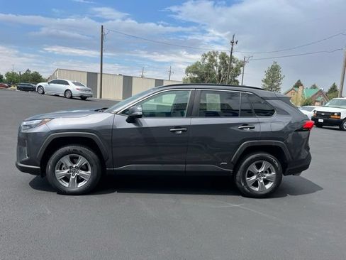 Used 2024 Toyota RAV4 LE AWD/4WD image 8