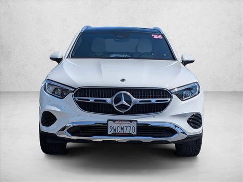 Used 2026 Mercedes-Benz GLC 300 4MATIC image 2