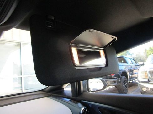 New 2026 Chevrolet Equinox EV LT w/ Convenience Package II image 37