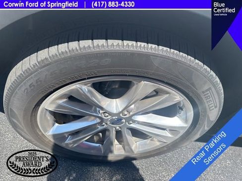 Used 2019 Ford Explorer XLT w/ Equipment Group 202A AWD/4WD image 16