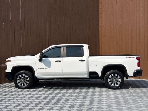 Used 2024 Chevrolet Silverado 2500 Custom w/ Custom Value Package AWD/4WD image 13