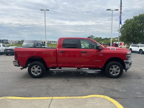Used 2026 RAM 2500 Big Horn AWD/4WD image 2