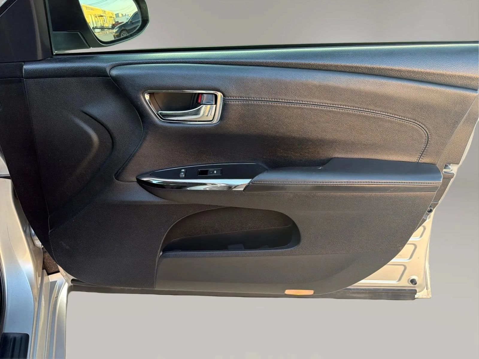 Used 2013 Toyota Avalon XLE Premium FWD image 25