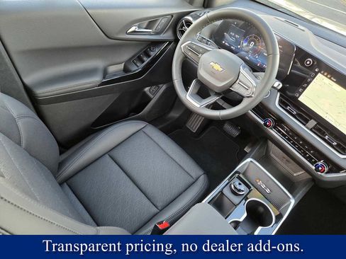 New 2026 Chevrolet Equinox LT w/ Convenience Package II image 17