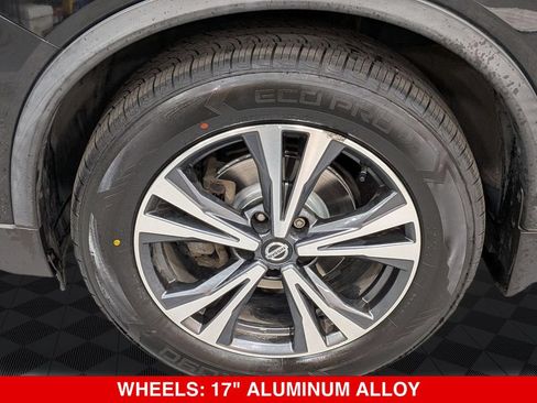 Used 2019 Nissan Rogue SV w/ Sun & Sound Touring Package AWD/4WD image 10