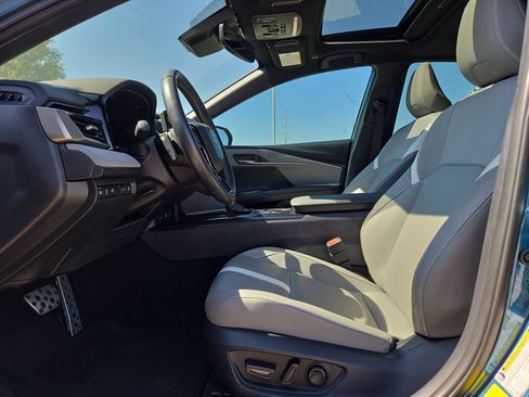 Used 2025 Toyota Camry SE w/ Multimedia Upgrade Package FWD image 16