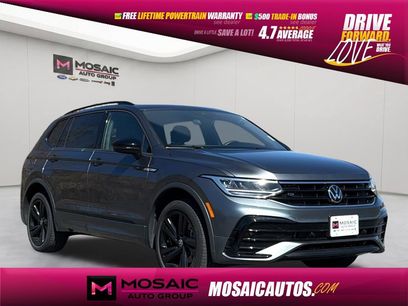 Used 2023 Volkswagen Tiguan SE R-Line