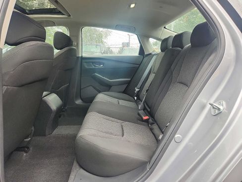 Used 2023 Honda Accord EX image 10