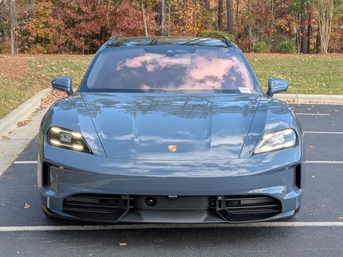 New 2026 Porsche Taycan GTS AWD/4WD image 36