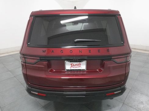 New 2025 Jeep Wagoneer L Series II w/ Convenience Group I image 4