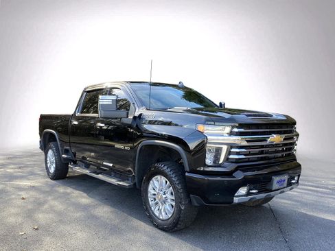 Used 2023 Chevrolet Silverado 3500 High Country image 2