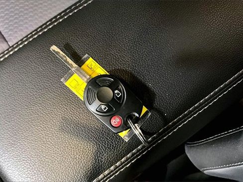 Used 2018 Ford Escape SE image 29