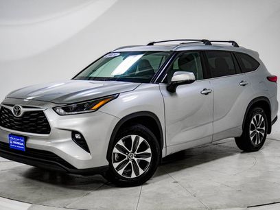 Used 2021 Toyota Highlander XLE