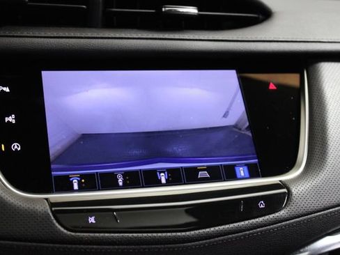 Certified 2023 Cadillac XT5 Premium Luxury w/ Technology Package AWD/4WD image 19