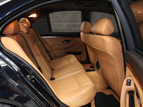 Used 2002 BMW M5 RWD image 54