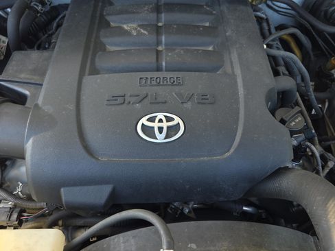 Used 2017 Toyota Sequoia Platinum image 23