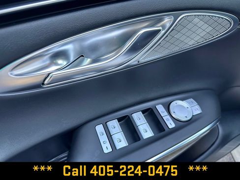 Used 2025 Genesis GV70 2.5T AWD/4WD image 14