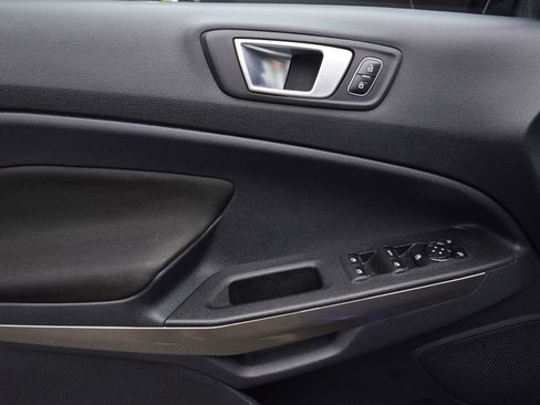 Used 2018 Ford EcoSport SE image 27