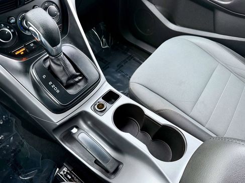 Used 2015 Ford Escape SE image 21