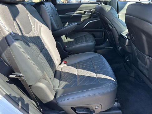 Used 2025 Kia Telluride SX X-Line image 37