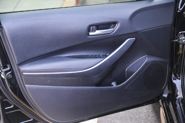 Used 2025 Toyota Corolla SE FWD image 23