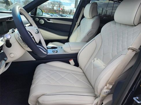 New 2025 Genesis GV80 3.5T Prestige image 6